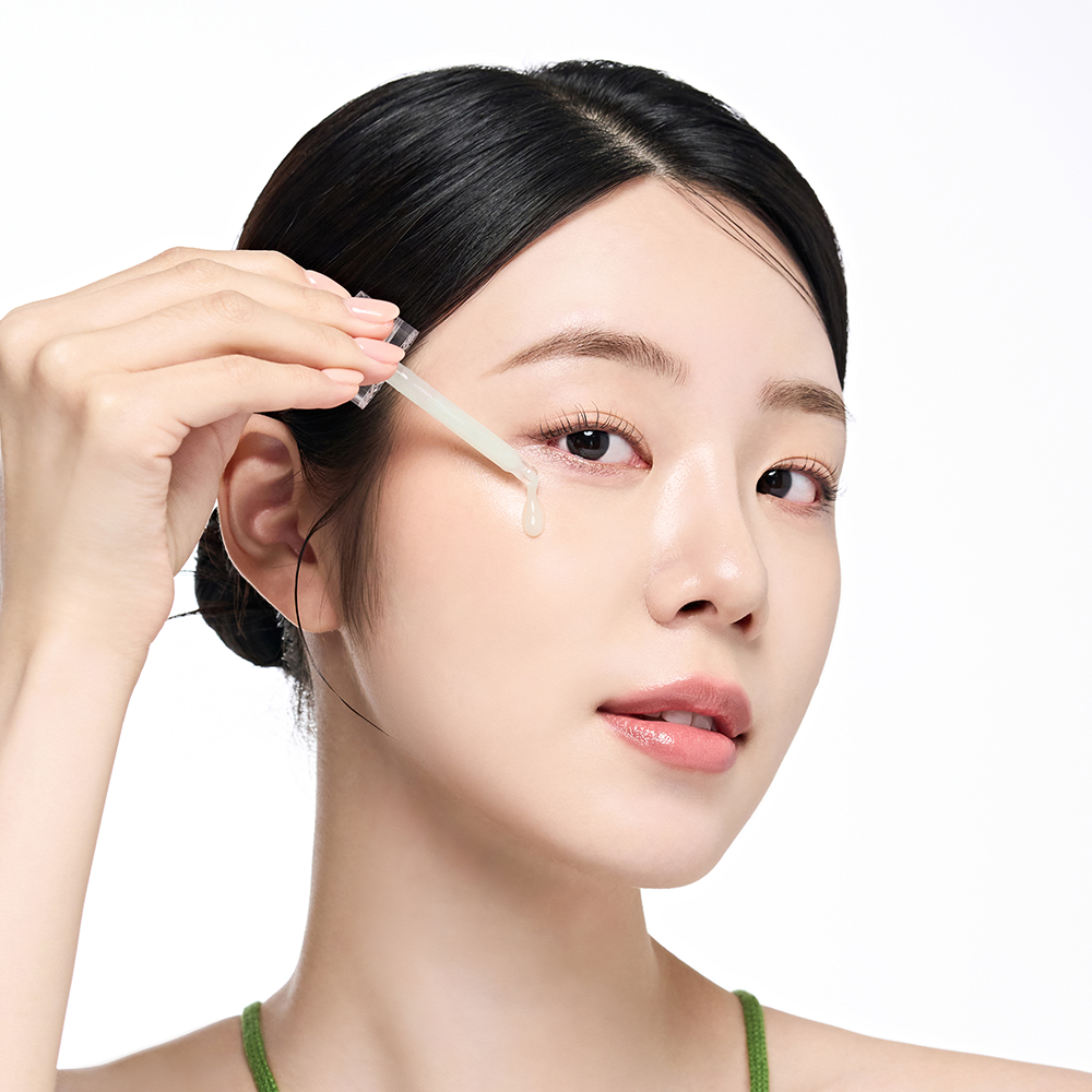 Cicapyrin Calming Ampoule detail view 5 — Melax K-Beauty